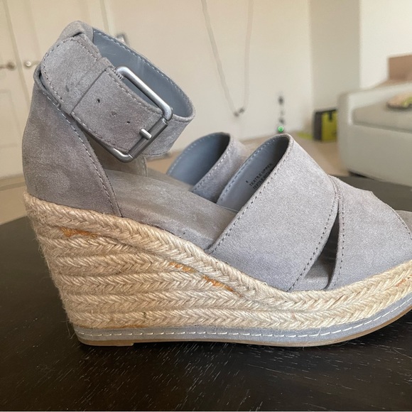 Universal Thread Wedges - Picture 4 of 9